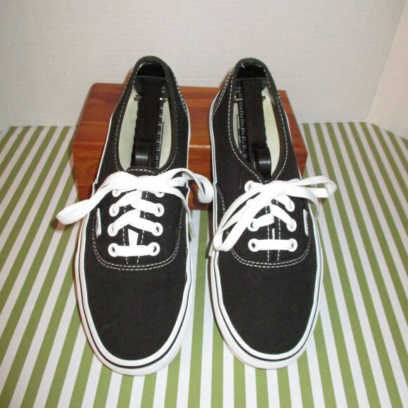 Vans Sneakers - Off the Wall - Picture 8 of 16